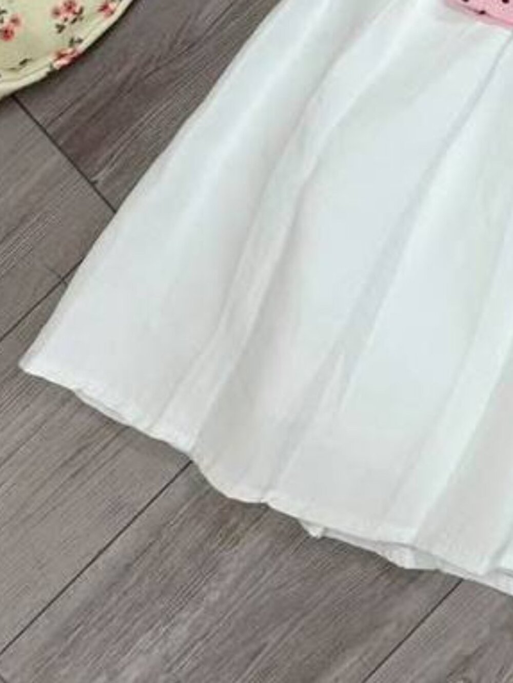Pink Polka Dot Off Shoulder Top & White Pleated Skirt Set - Picture 5 of 5